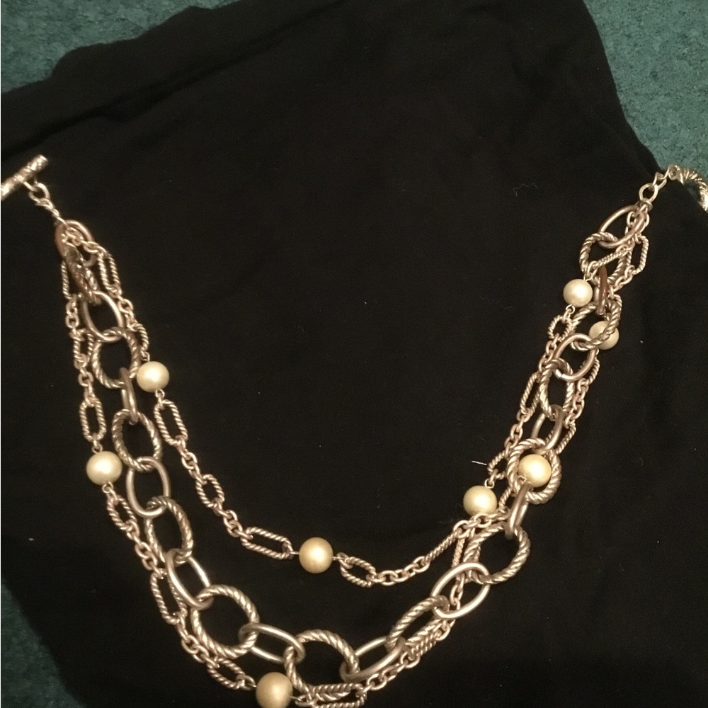 Nice silver and pearl statement necklace